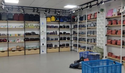sample room---Bags