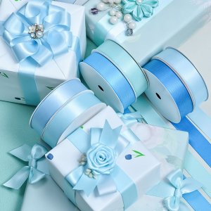 blue ribbon packing flower